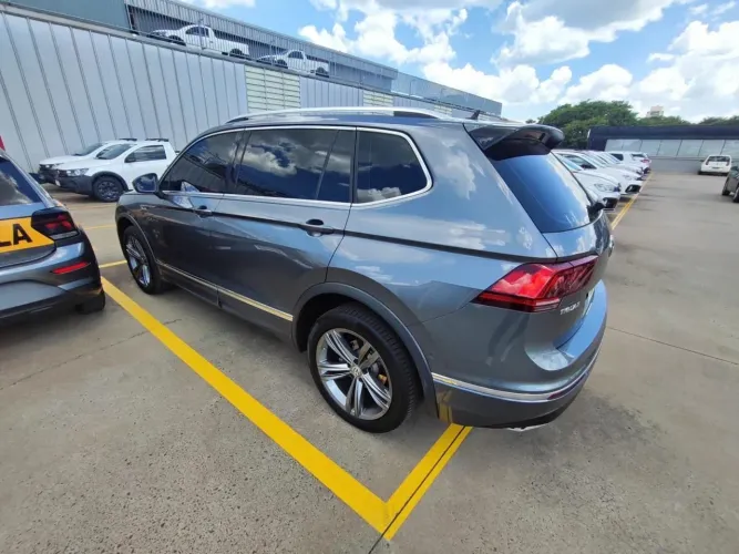 Volkswagen Tiguan Allspac R-line 350 TSI 2.0 4X4 2021