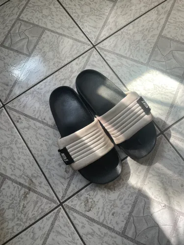 Chinelo Nike