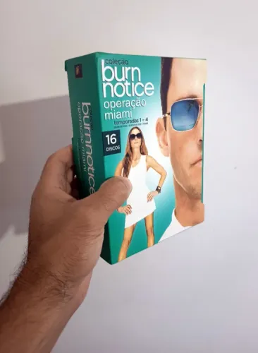 Box DVDs Série Burn Notice (Operação Miami) Temp. 1 - 4 Completa