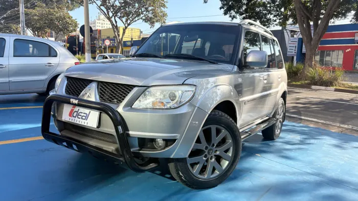 Mitsubishi Pajero TR4 2.0 Flex 16V 4X2 Aut. 2015