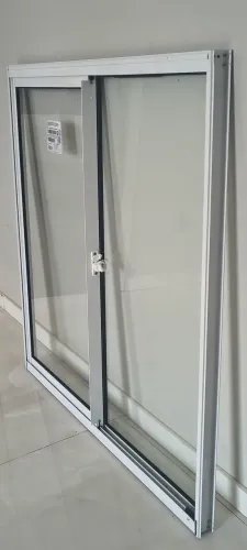 Janela de Correr em Alumínio NOVA 1,00×1,00/Várias UND