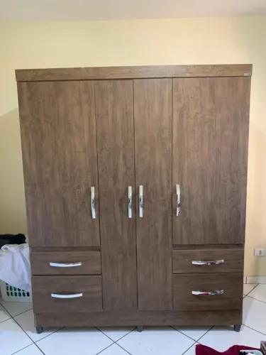 guarda roupa 4 portas solteiro 