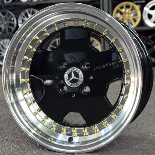 Rodas aro 15 Furação 4x100 Tala 8.25 MERCEDES MONOBLOCO
