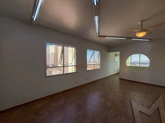 Sala comercial à venda, 43 m² por R$ 250.000 - Centro - Londrina/PR