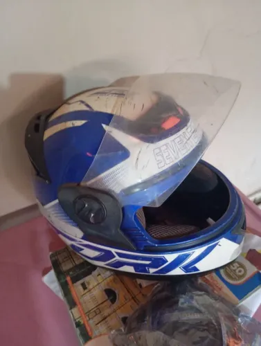 Vendo este capacete barato 