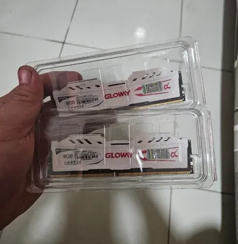 Kit Memória RAM Gloway DDR4 16GB (2x8GB) 2666MHz - Excelente Estado