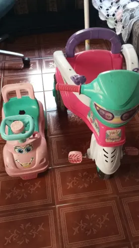 2 Carrinhos de passeio 