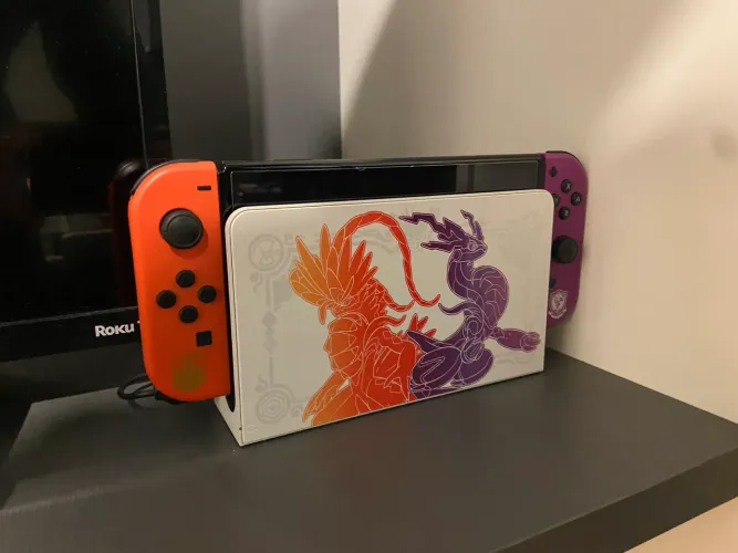 Nintendo Switch Pokémon! Em estado de conservação de novo!
