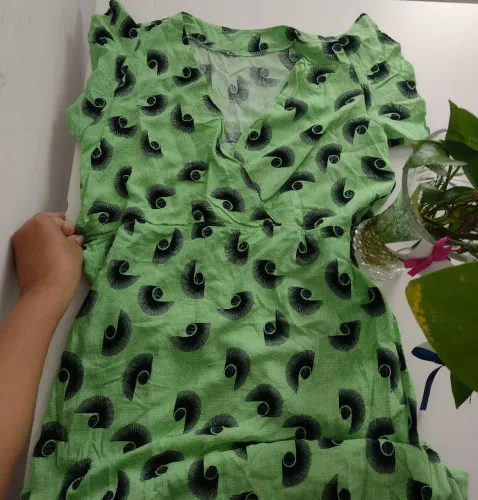 Lindo vestido o tecido é uma nuvem forever.