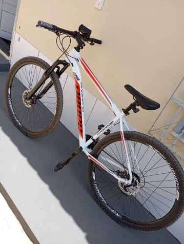 Vendo bike aro 29 tamanho do quadro 19