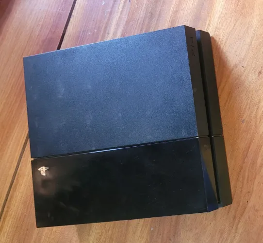 Ps4 com defeito ñ liga