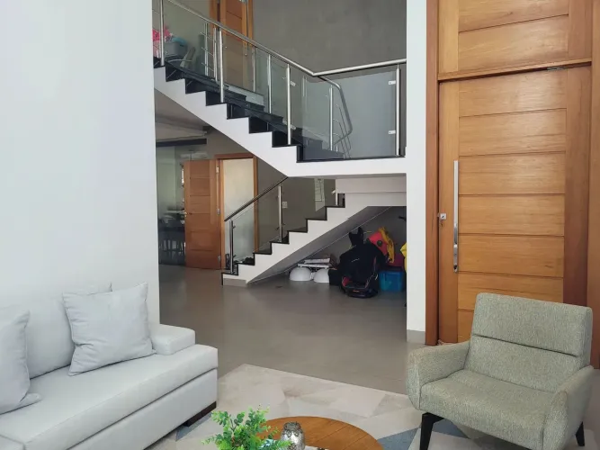 Vende-se Maravilhosa casa/sobrado no Residencial Castanheira em Ananindeua.