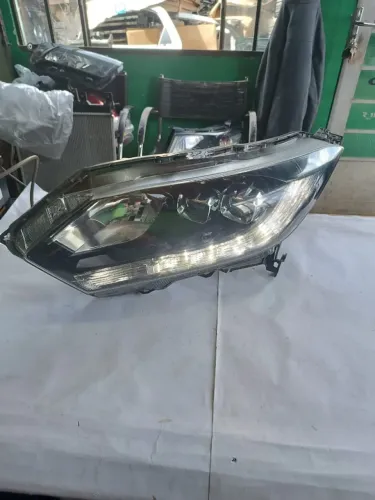 Farol esquerdo Hrv touring 2016 2017 2018 usado 