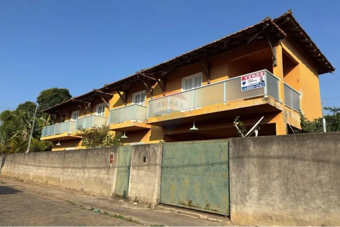Casa duplex à venda em Pequeri MG  conforto, espaço e tranquilidade em um só lugar!