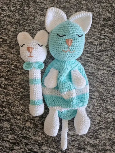 Naninha + Chocalho Amigurumi
