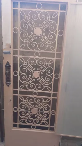 Porta blindada de ferro maciço,completa caixonete e chaves , caixonete de ferro maciço