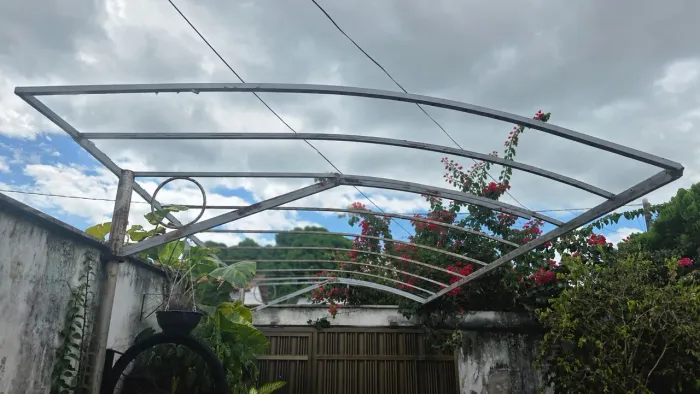 Estrutura metálica para cobertura - 5,35 × 2,40 m
