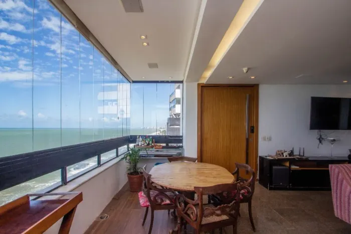 Cobertura triplex com vista mar para alugar