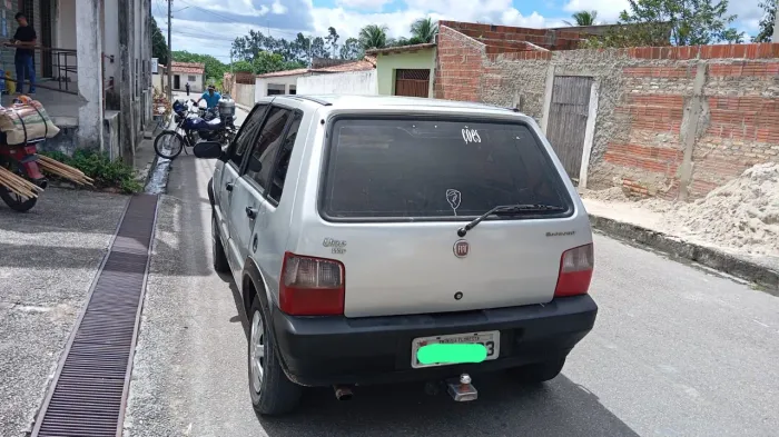 Fiat Uno Mille Celeb. WAY Econ. 1.0 F.flex 4P 2010