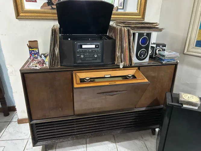 Rádio- vitrola