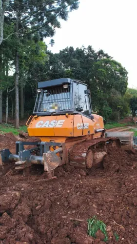 Trator de Esteira Case 1150l Ano 2015 16.000 Horas