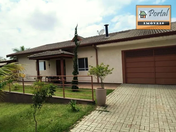 CASA EM CONDOMÍNIO FECHADO RESERVA BOM VIVER, COM 3 DORM (1 SUITE), PISCINA, JACUZZI, CHUR