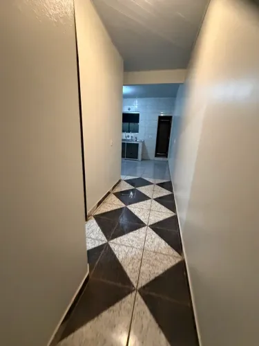 Alugo Apto/Casa 