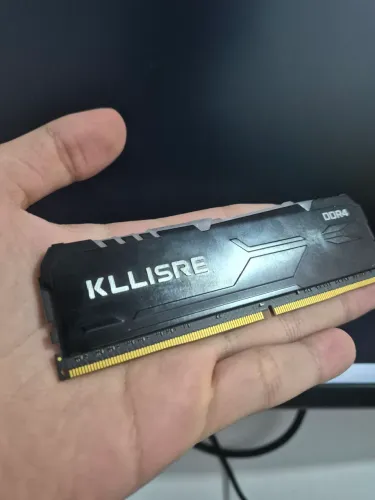 Memória RAM RGB DDR4 8GB 2666mhz - KLLISRE