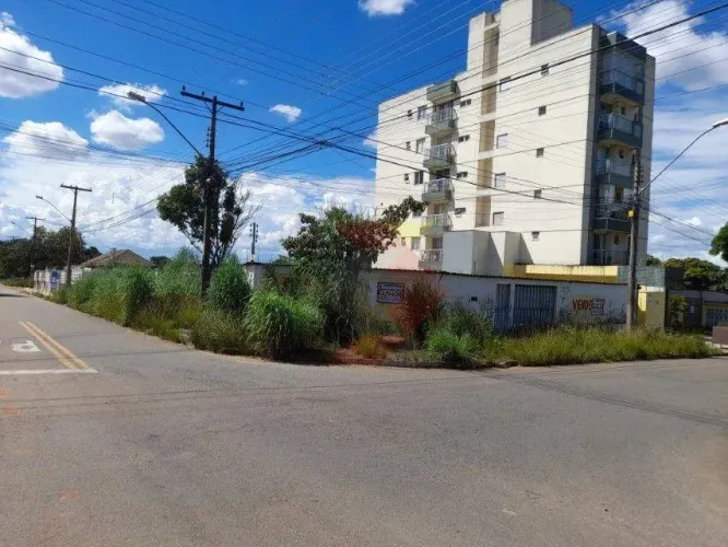 Área para alugar, 567 m² por R$ 800,00/mês - Vila Rosa - Goiânia/GO
