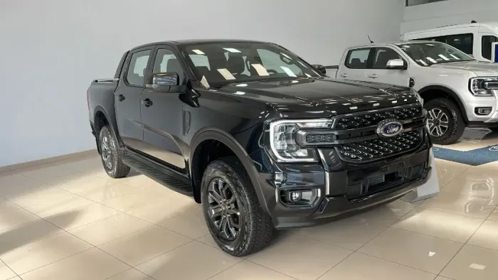 Ford Ranger Black 2.0 4X2 CD TB Diesel Aut. 2027