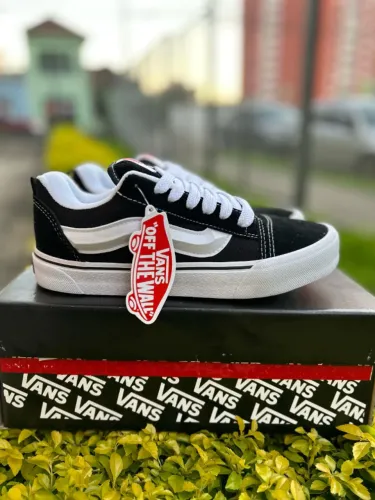 Tênis Vans KNU Skool Unissex Premium Cor: Preto/Branco - Disponível 34 AO 43