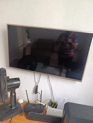 TV PHILCO 40" DEFEITO