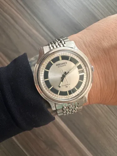relógio da marca SEIKO * automático