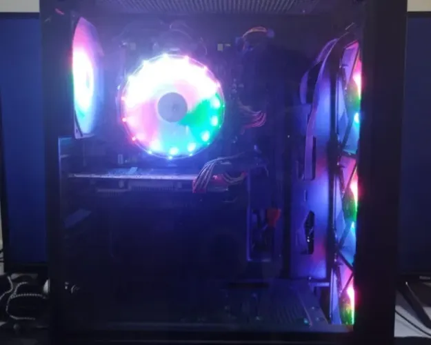 Pc Gamer xeon , GTX1650 4Gb 1600$ (não entrego)
