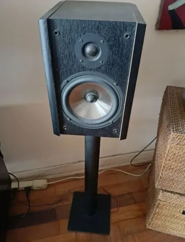 2 pedestais de metal