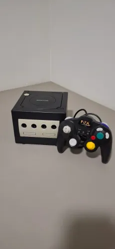 GAME CUBE BLOQUEADO. TODO REVISADO E HIGIENIZADO. COM FINAL FANTASY 