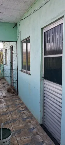 Aluga-se uma casa em cajazeiras IV