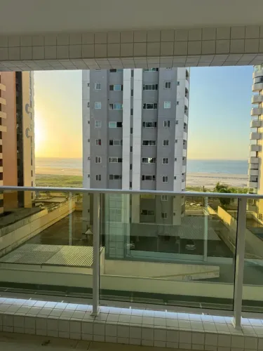 Alugo ótimo apartamento de 3 quartos todo projetado na Peninsula com vista mar!