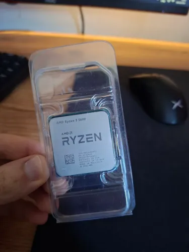 RYZEN 5 5600 (Usado)