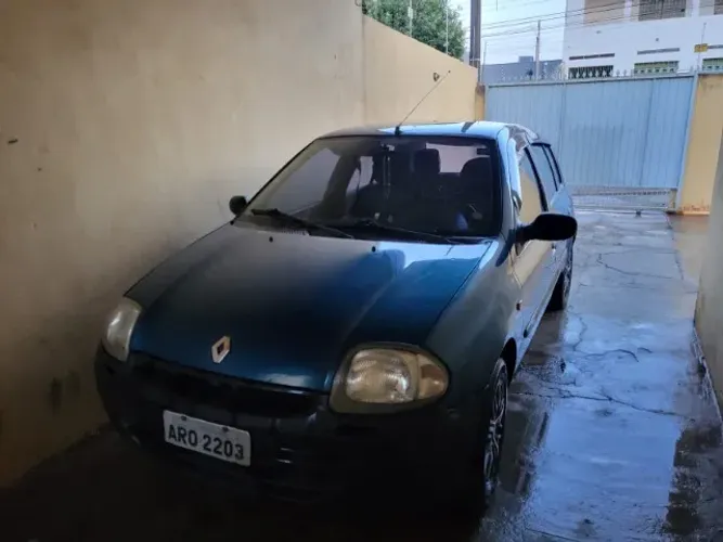 Renault Clio RL/ Jp/auth.1.0/1.0 Hi-power 16V 5P 2001