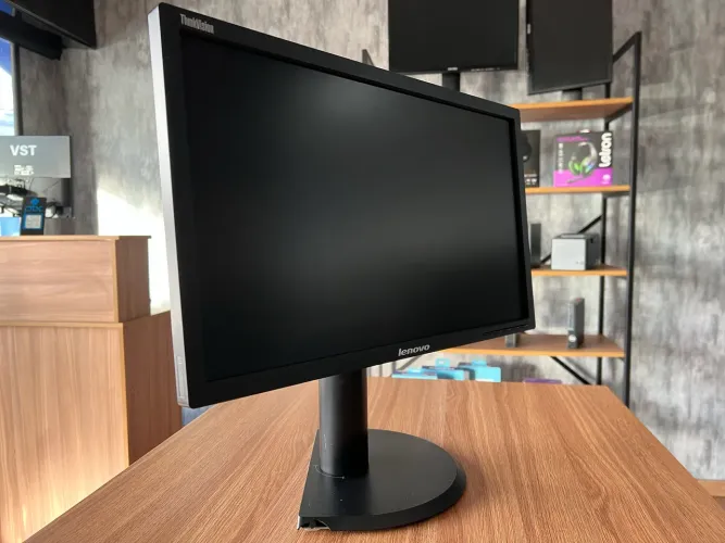 MONITOR LENOVO THINKVISION - 22 POLEGADAS FULL HD