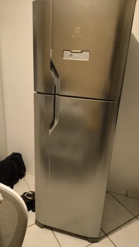 Geladeira NOVA Electrolux 127v 