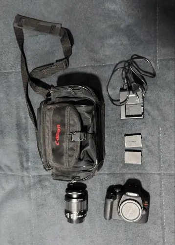 Canon T7+