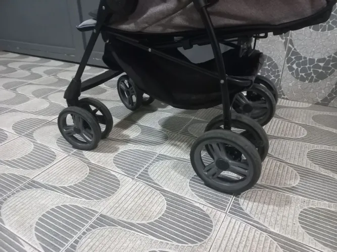 Carrinho de bebe marca galzerano barato