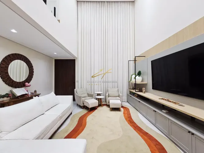 Lindo Sobrado com 3 Suítes, sendo 1 Master com Closet, Escritório e Piscina em Indaiatuba/