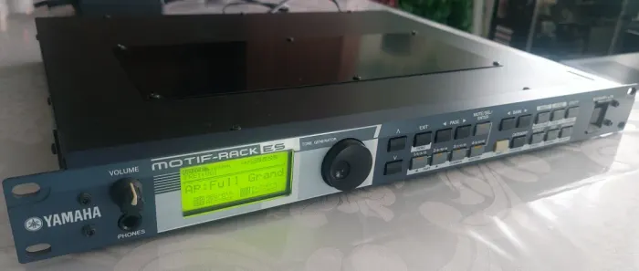 Módulo Yamaha Motif-Rack ES