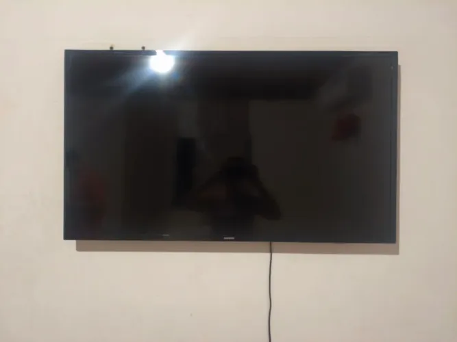 TV - Smart TV Samsung 43" Full HD LED Série 5 - UN43J5200AG - Wi-Fi Integrado