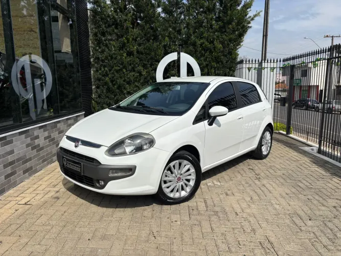Fiat Punto Essence 1.6 Flex 16V 5P 2016