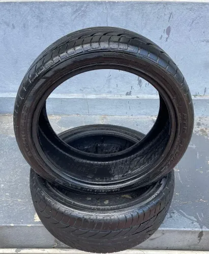 Pneus 245/40 - R19 seminovos