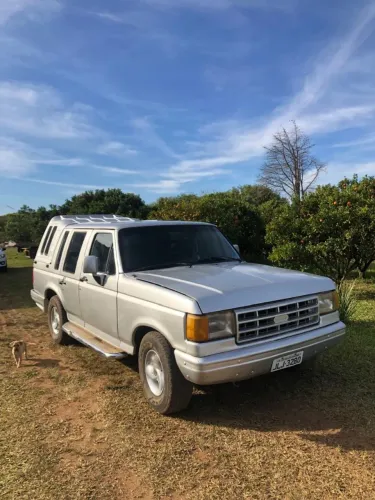Ford F-1000 Super Diesel / Super Diesel Turbo 1995
